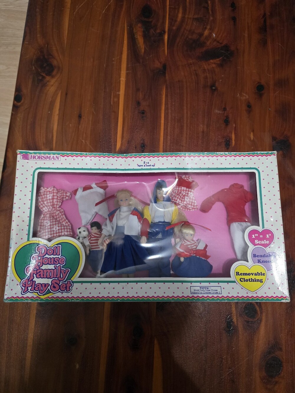 Pink Doll House Family Play Set Bendable Knees - New In Box
